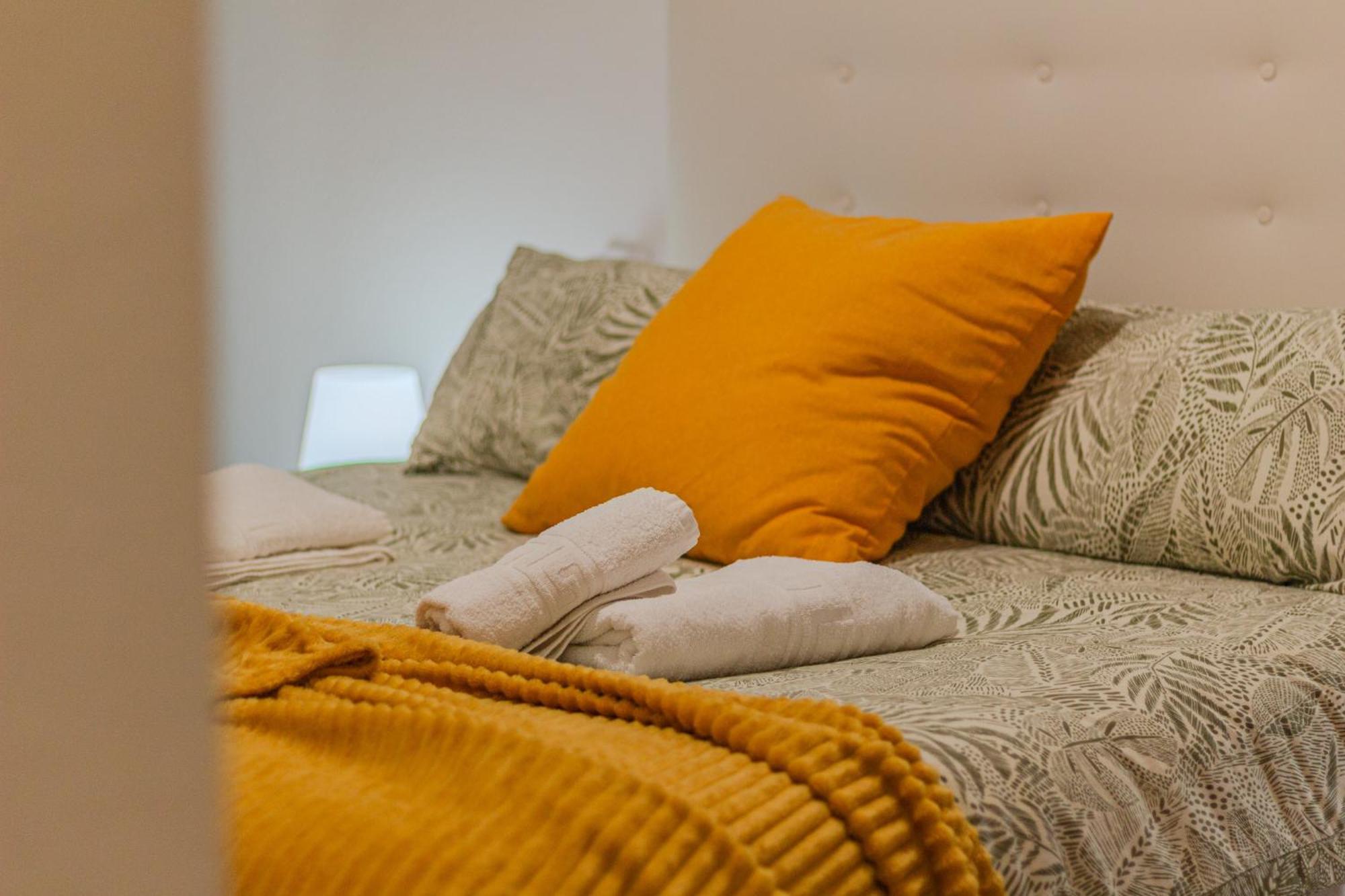 Menabrea Holiday House Near The Beach And Airport Санта-Пола Екстер'єр фото