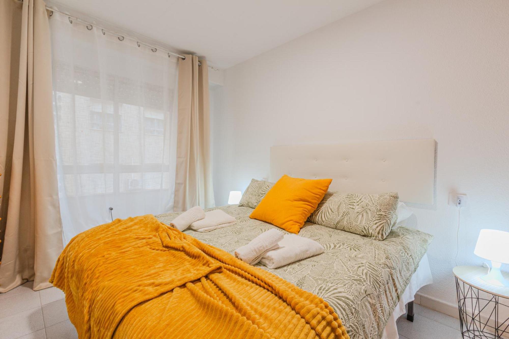 Menabrea Holiday House Near The Beach And Airport Санта-Пола Екстер'єр фото